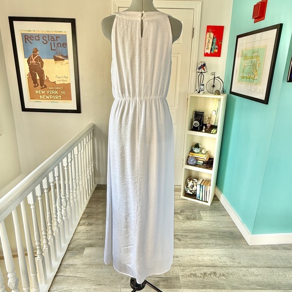 NEW with TAGS AGB White Maxi Gauze Dress with Green Beaded Accents (size S) - Picture 5 of 12